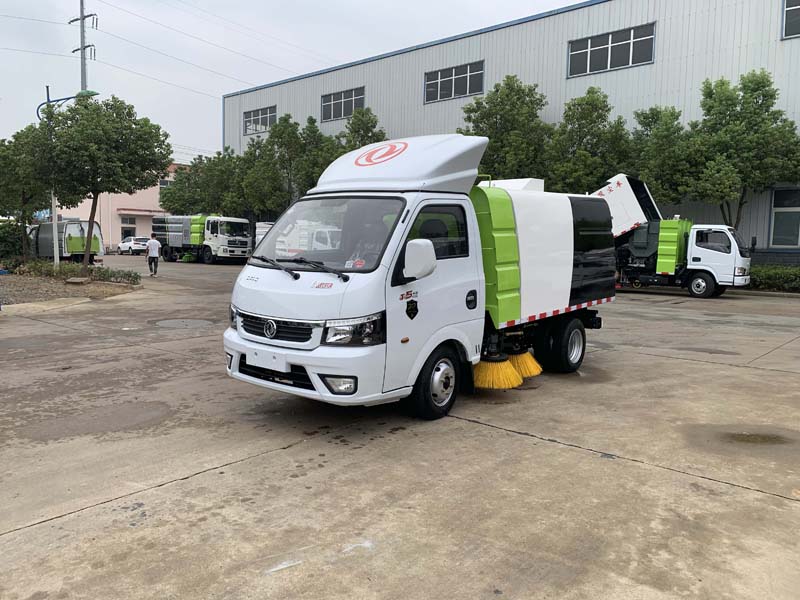 東風(fēng)途逸0.5水1.5塵掃路車