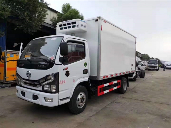 東風(fēng)多利卡冷藏車國(guó)六
