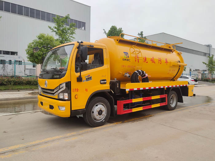 東多大利一體罐卡10方清洗吸污車(chē)